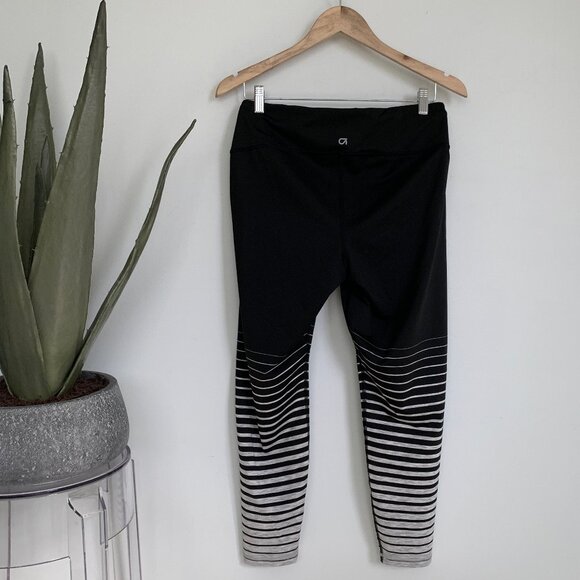 GapFit Gradient Stripe Full Length Leggings in Eclipse XL - Picture 6 of 7